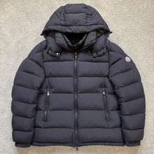 Load image into Gallery viewer, Moncler Brique Navy Size 4
