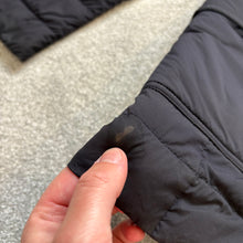 Load image into Gallery viewer, Moncler Delion Navy Size 3
