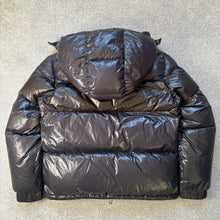 Load image into Gallery viewer, Moncler Gary Navy Size 5
