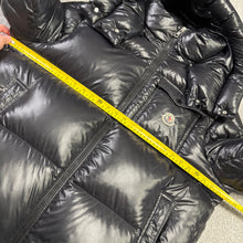 Load image into Gallery viewer, Moncler Montbeliard Black Size 7
