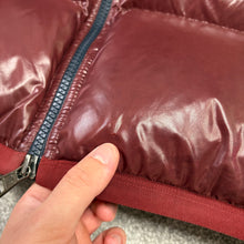 Load image into Gallery viewer, Moncler Harry Navy &amp; Burgundy Size 5
