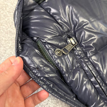 Load image into Gallery viewer, Moncler Balmat Gilet Green &amp; Navy Size 3
