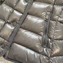 Load image into Gallery viewer, Women’s Moncler Armoise Grey Size 1
