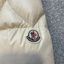Load image into Gallery viewer, Moncler Alberic Cream Size 4
