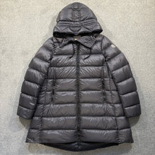 Load image into Gallery viewer, Women’s Moncler Suyen Dark Grey Size 5
