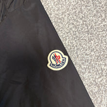 Load image into Gallery viewer, Moncler See Overshirt Black Size 2
