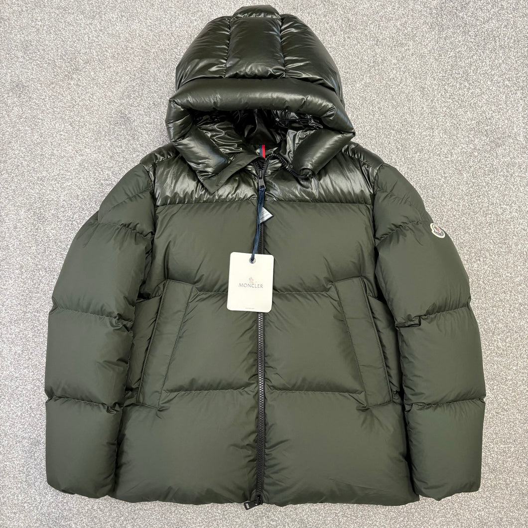 Moncler Damavand Khaki Size 1