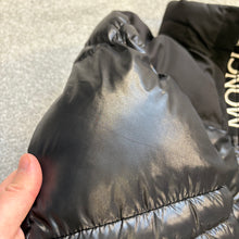 Load image into Gallery viewer, Moncler Bruel Black Size 3
