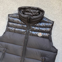 Load image into Gallery viewer, Moncler Dupres Gilet Black Size 3
