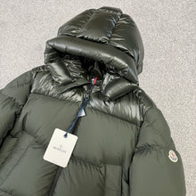 Load image into Gallery viewer, Moncler Damavand Khaki Size 1
