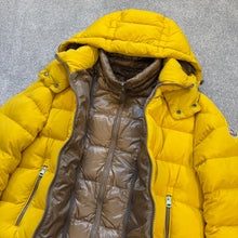 Load image into Gallery viewer, Moncler Brique Yellow Size 1
