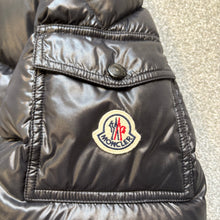 Load image into Gallery viewer, Moncler Maya Black Size 5
