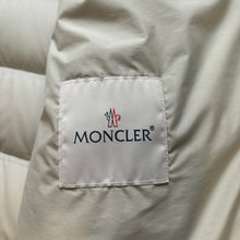 Load image into Gallery viewer, Moncler Gallienne Gilet Grey Size 4
