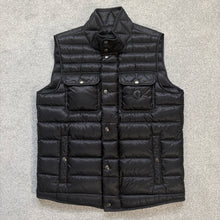 Load image into Gallery viewer, Moncler Ever Gilet Black Size 3
