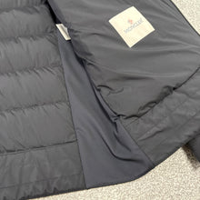 Load image into Gallery viewer, Moncler Pires Black Size 6
