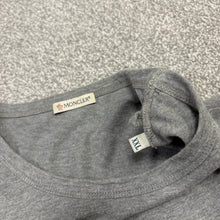 Load image into Gallery viewer, Moncler T-Shirt Grey Size XXL
