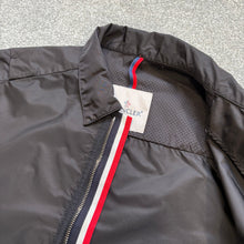 Load image into Gallery viewer, Moncler See Overshirt Black Size 2
