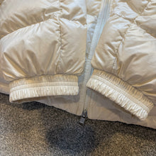 Load image into Gallery viewer, Moncler Bramant White Size 6
