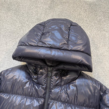 Load image into Gallery viewer, Moncler Ecrins Navy Size 2

