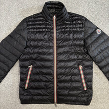 Load image into Gallery viewer, Moncler Daniel Black Size 3

