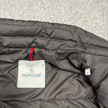 Load image into Gallery viewer, Moncler Dupres Gilet Grey Size 7
