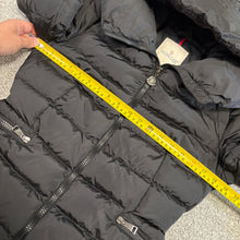 Load image into Gallery viewer, Women’s Moncler Artemis Black Size 1
