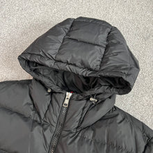 Load image into Gallery viewer, Moncler Aiton Black Size 5
