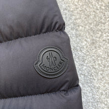 Load image into Gallery viewer, Women’s Moncler Cerces Black Size 3
