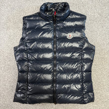 Load image into Gallery viewer, Women’s Moncler Ghany Gilet Navy Size 3
