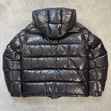 Load image into Gallery viewer, Moncler Maya Black Size 3
