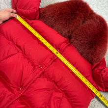 Load image into Gallery viewer, Women’s Moncler Mesange Red Size 2
