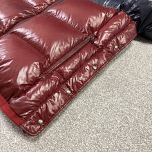 Load image into Gallery viewer, Moncler Harry Navy &amp; Burgundy Size 5
