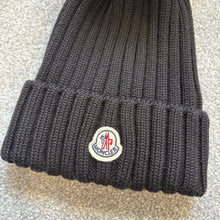 Load image into Gallery viewer, Women’s Moncler Pom-Pom Beanie Black SzUNI
