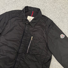 Load image into Gallery viewer, Moncler See Overshirt Black Size 2
