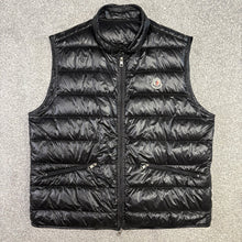 Load image into Gallery viewer, Moncler Gui Gilet Black Size 6
