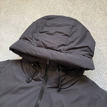Load image into Gallery viewer, Moncler Timor Black Size 4
