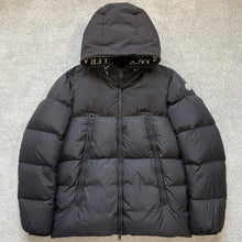 Load image into Gallery viewer, Moncler Montclar Black Size 4
