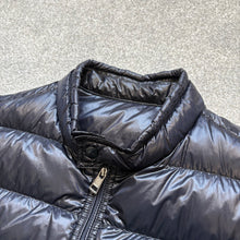 Load image into Gallery viewer, Moncler Gui Gilet Navy Size 4
