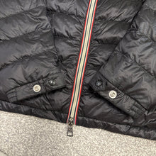Load image into Gallery viewer, Moncler Daniel Black Size 3
