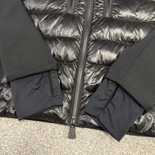 Load image into Gallery viewer, Moncler Grenoble Tricot Black Size Small
