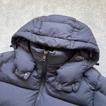 Load image into Gallery viewer, Moncler Brique Navy Size 4
