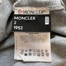 Load image into Gallery viewer, Moncler T-Shirt Grey Size Small
