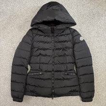 Load image into Gallery viewer, Women’s Moncler Artemis Black Size 1
