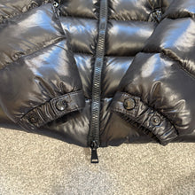 Load image into Gallery viewer, Women’s Moncler Badyfur Black Size 00
