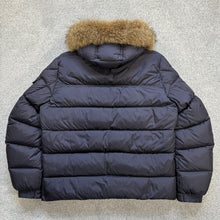 Load image into Gallery viewer, Moncler Marque Navy Size 4
