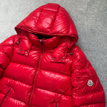 Load image into Gallery viewer, Moncler Maya Red Size 4
