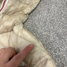 Load image into Gallery viewer, Moncler Eliot Cream Size 3
