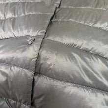Load image into Gallery viewer, Women’s Moncler Liane Gilet Black Size 4
