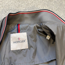 Load image into Gallery viewer, Moncler Miroir Grey Size 3
