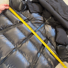 Load image into Gallery viewer, Moncler Zubair Black Size 6
